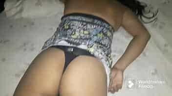 Despu├йs de la fiesta mi madrastra me entrega su culo video